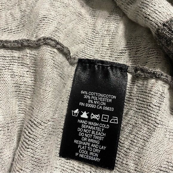 Zozo Gray Printed Thin Knit Open Front Cardigan - Picture 5 of 5